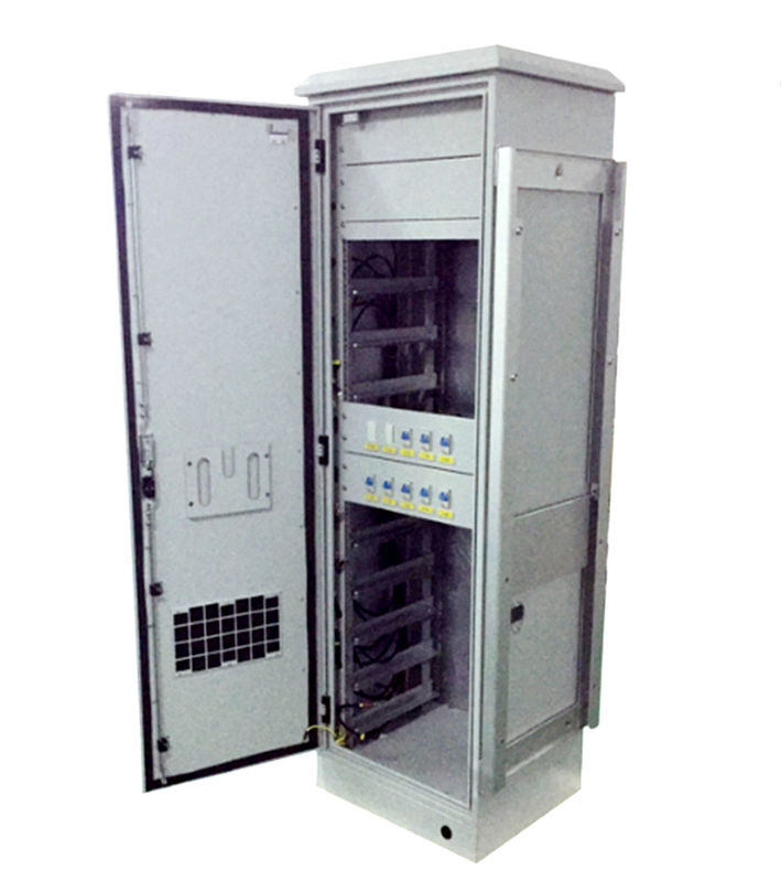 Appareil de chauffage extérieur à C.A. du Cabinet 240V de la batterie IP55 de fer de lithium avec des modules de batterie de 10 morceaux